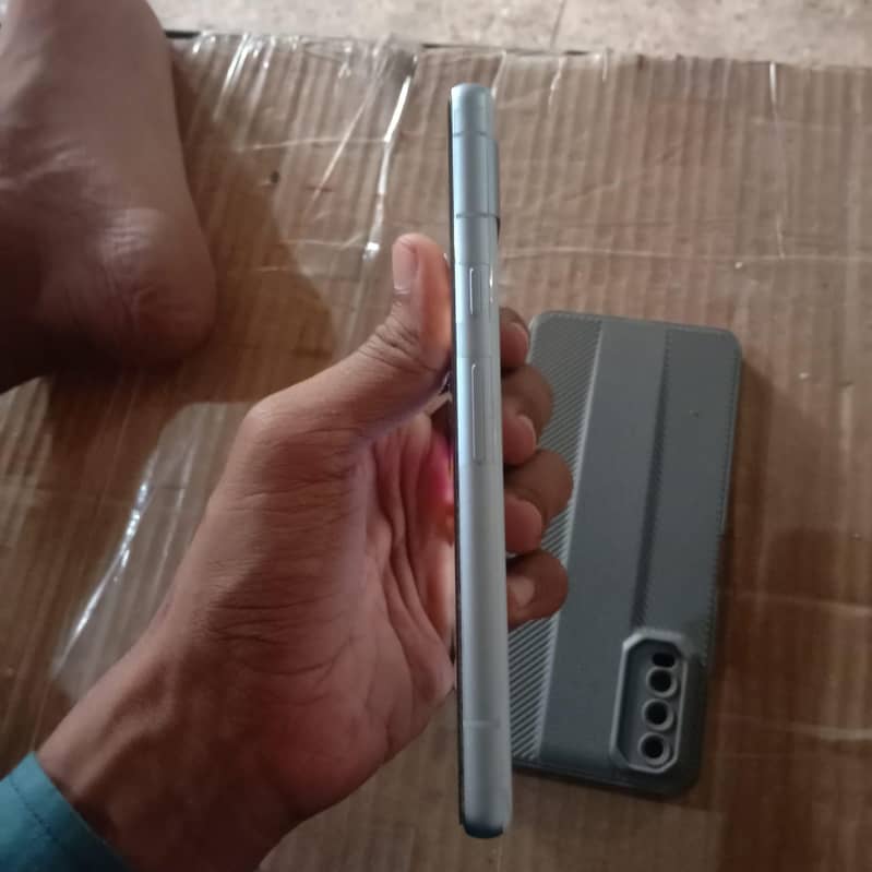 Google Pixel 7a 2