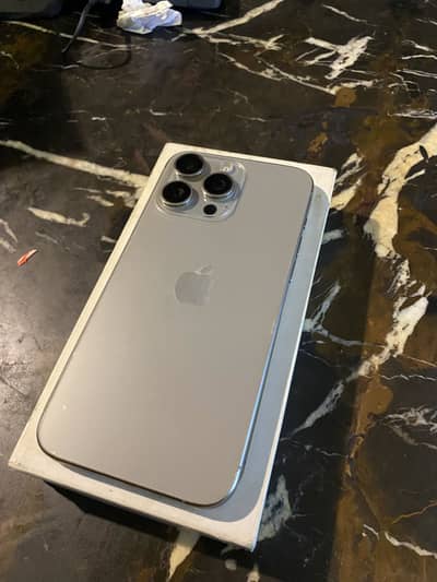 Apple iPhone 15 Pro Max
