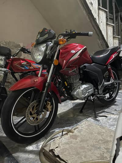 Suzuki GSX 125| Model 2023 | low mileage | Only Call Red Suzuki GS 150