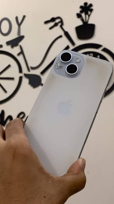 Apple iPhone 15