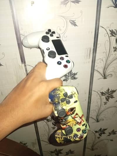 bohat Acha ha jailbreak ha 1tb storage ps4