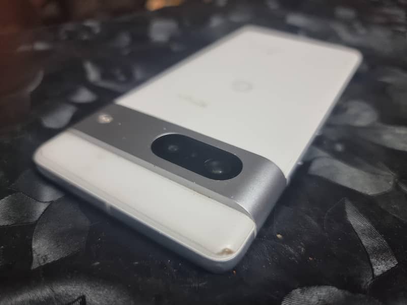 Google Pixel 7 3