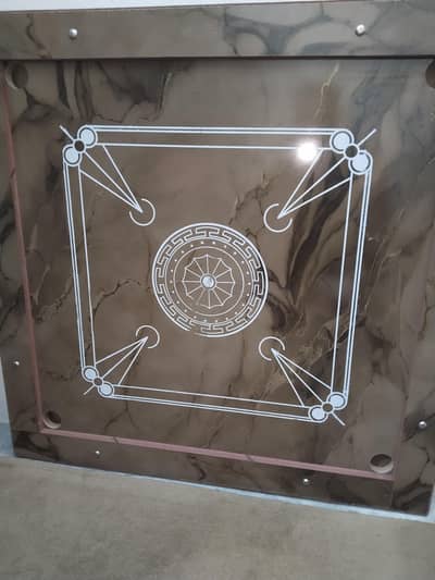 carrom board ek hafta istemal hua hai uske bad istemal nahin kiya