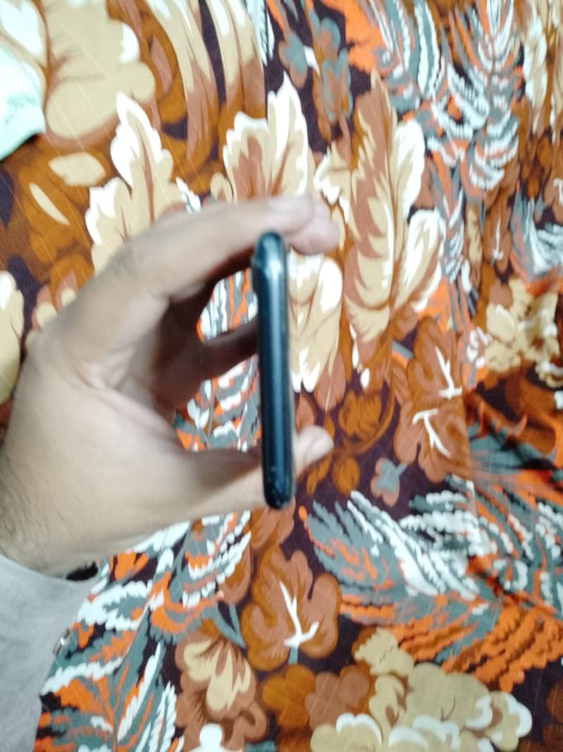 Apple iPhone 7 4