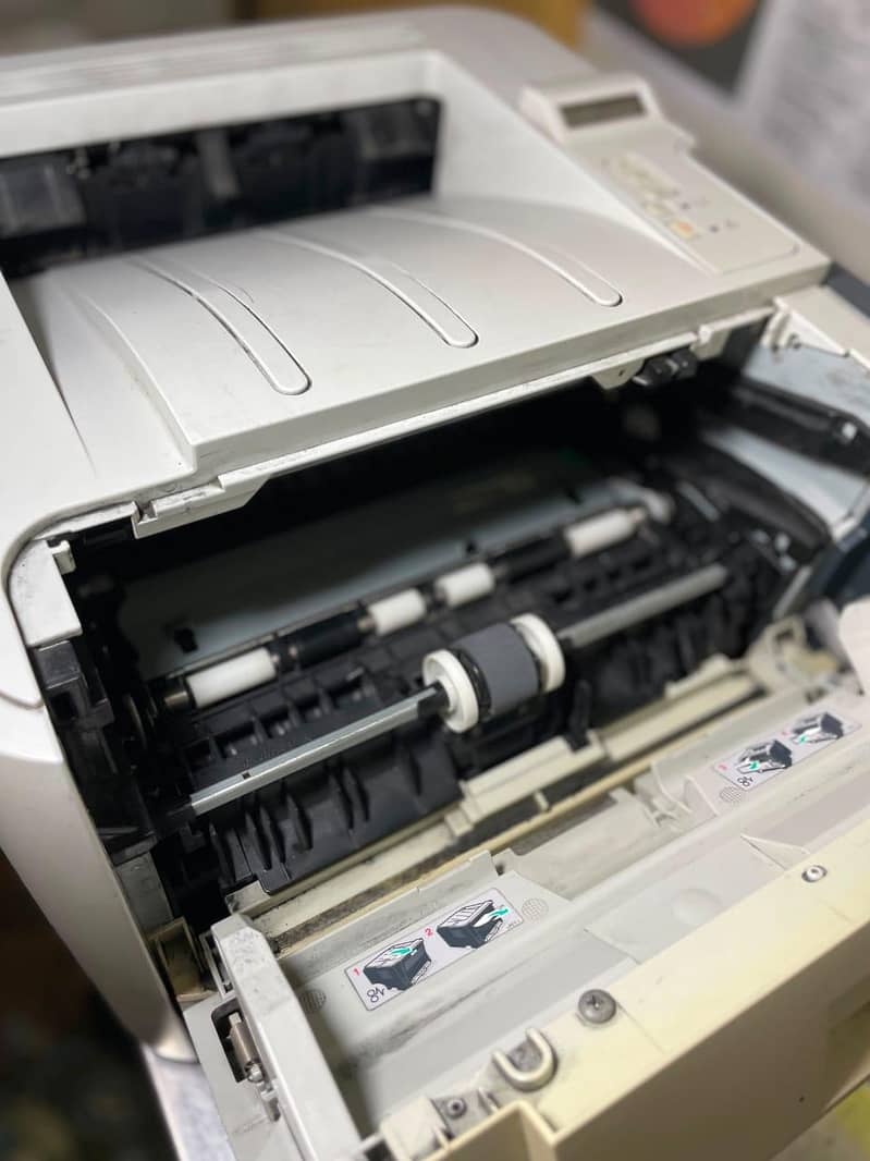HP PRINTER  Model 2055 1