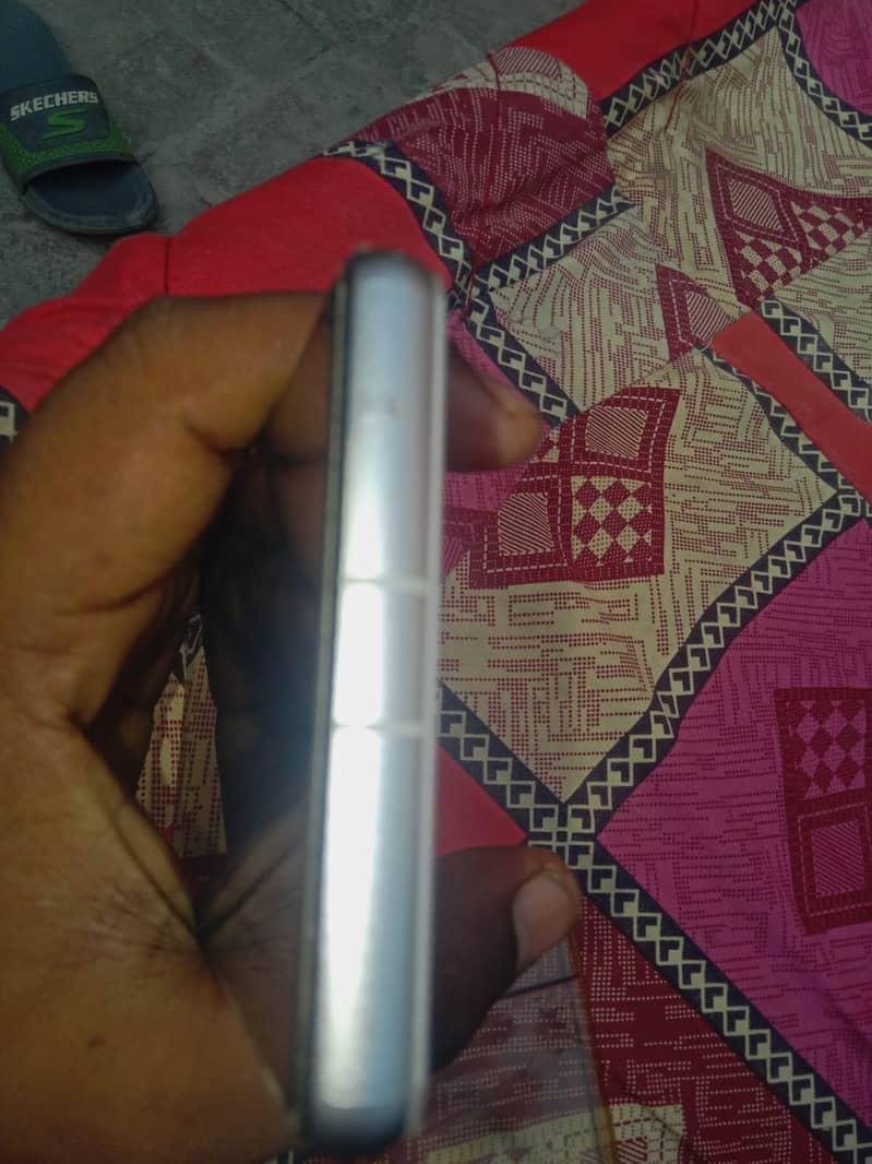 Google Pixel 7a 3