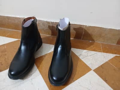 Service long shoes