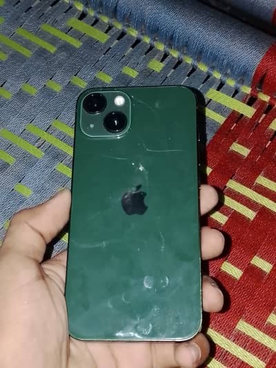 Apple iPhone 13