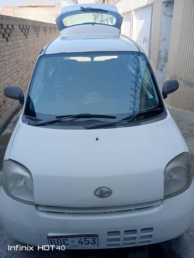 Daihatsu Esse 2010
