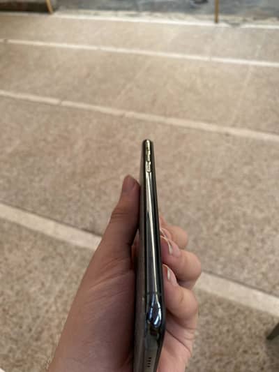 Iphone 11 pro max urgent sale