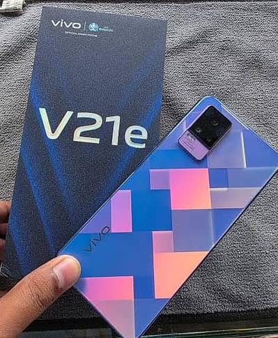 Vivo V21e