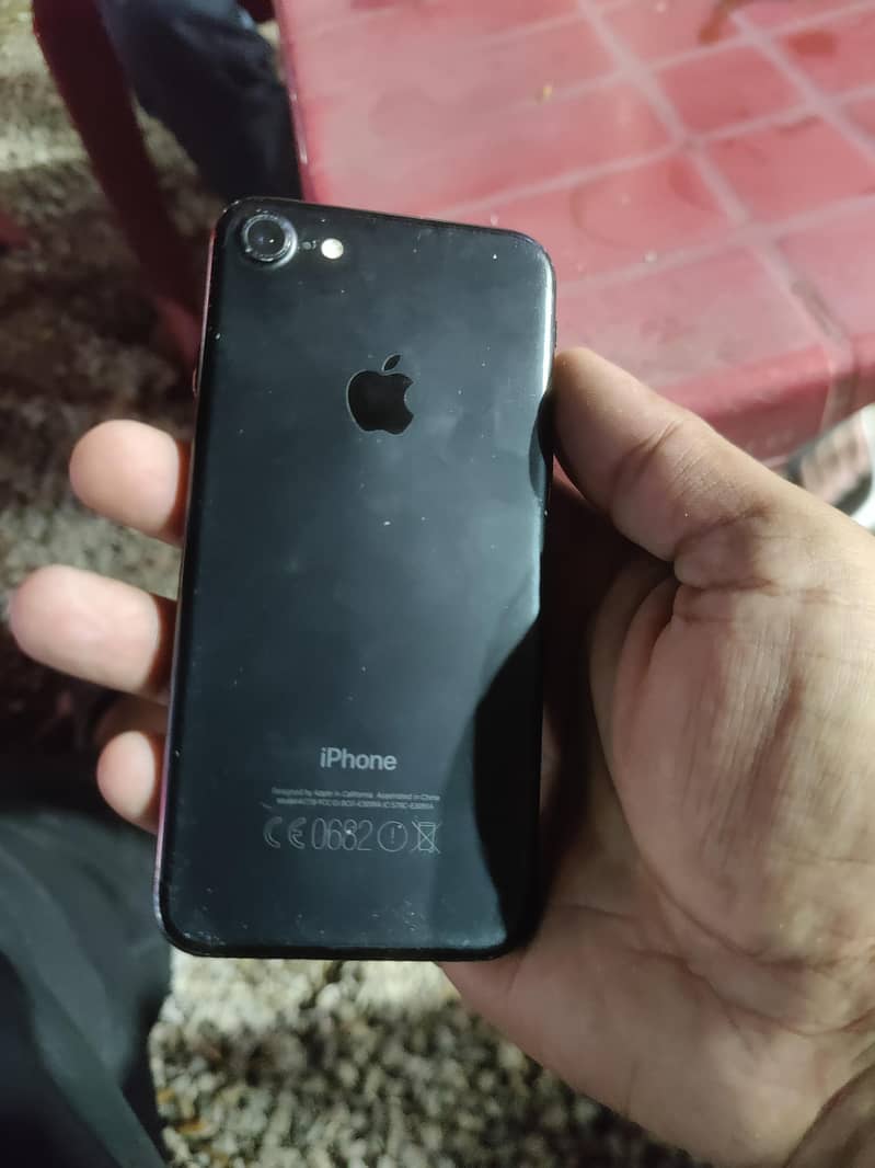 Apple iPhone 7 1