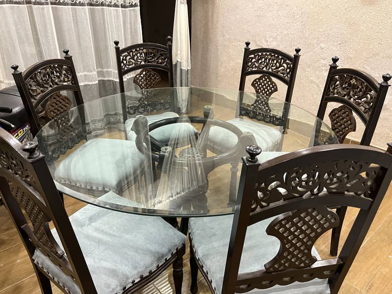 Dining table with chairs 0