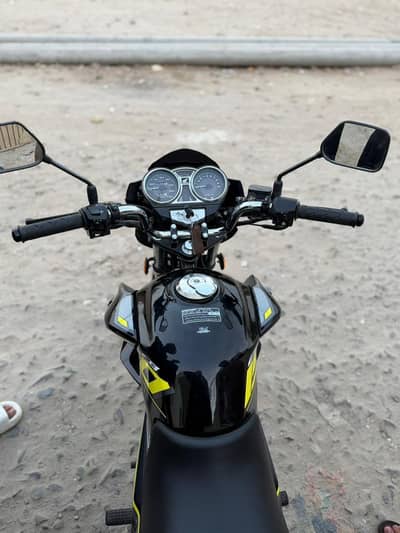 Honda CB 150F black clr new applied4 open letter available for sale