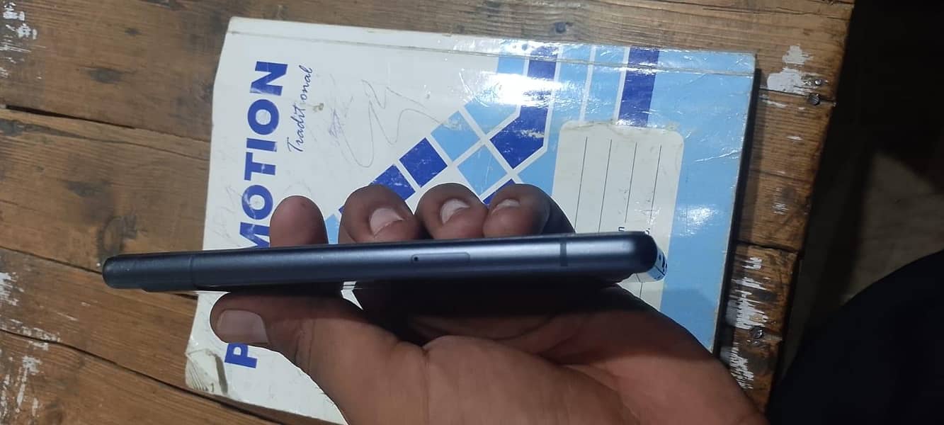 Google Pixel 7a 3