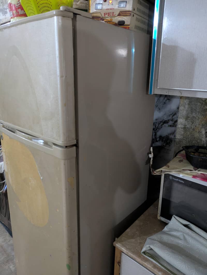 Dawlance fridge 0