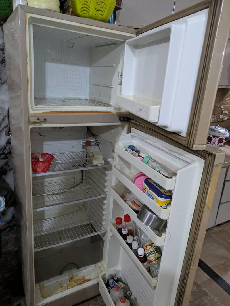 Dawlance fridge 1