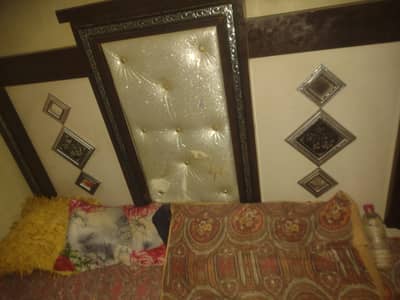 bed with matriss almari Or dasing. diveder. 4 pec set