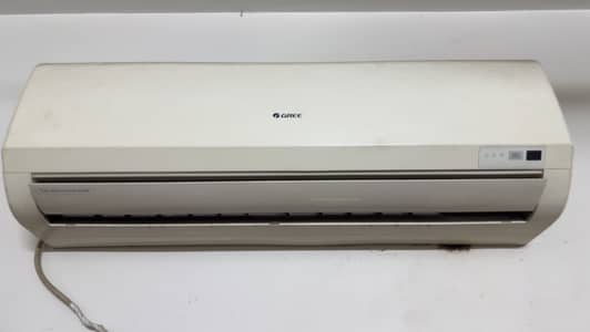 1 ton non inverter Ac good condition