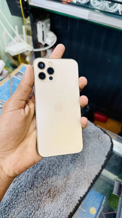 Apple iPhone 12 Pro