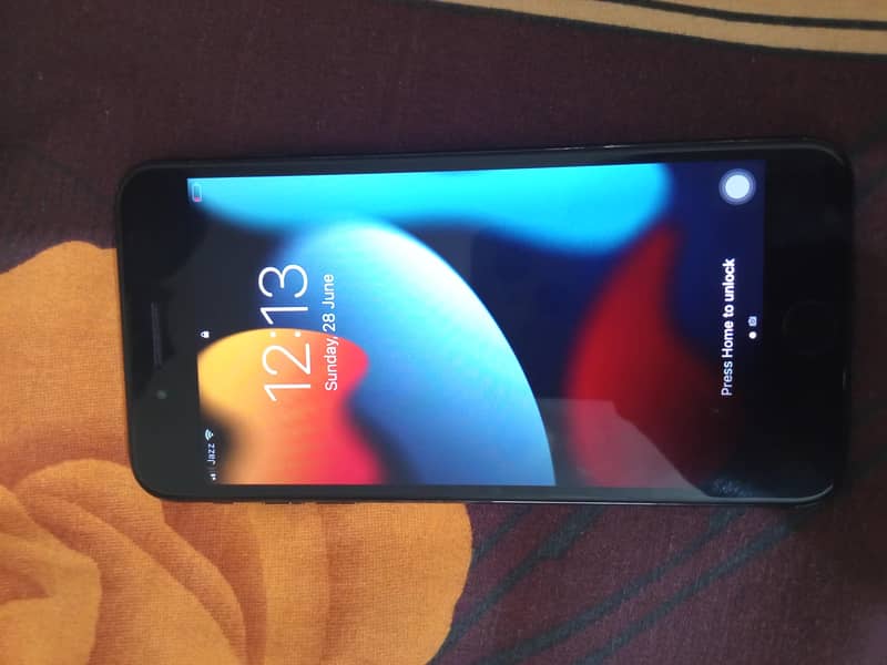 Apple iPhone 7 Plus 1