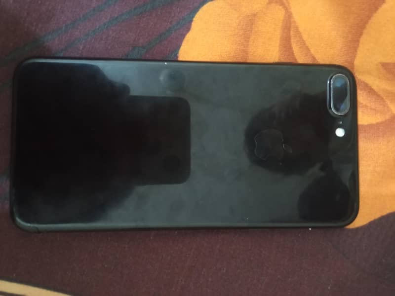 Apple iPhone 7 Plus 1