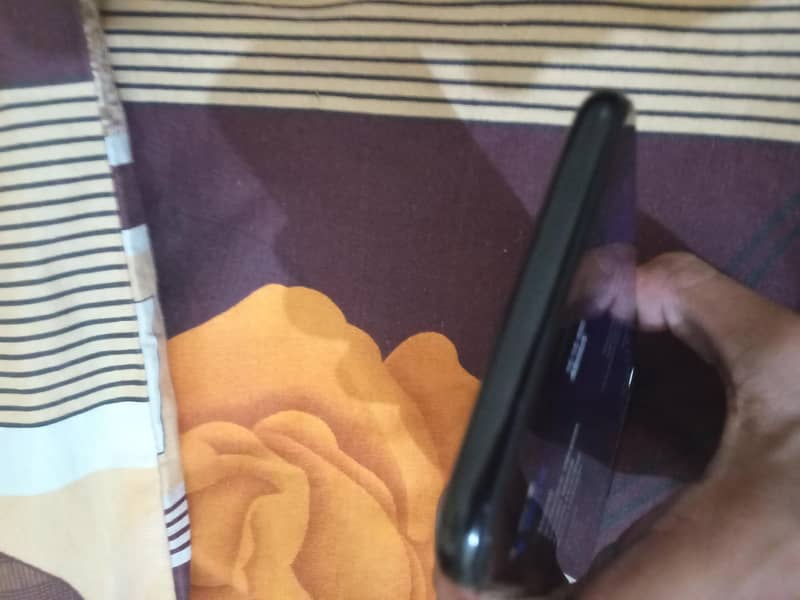 Apple iPhone 7 Plus 3
