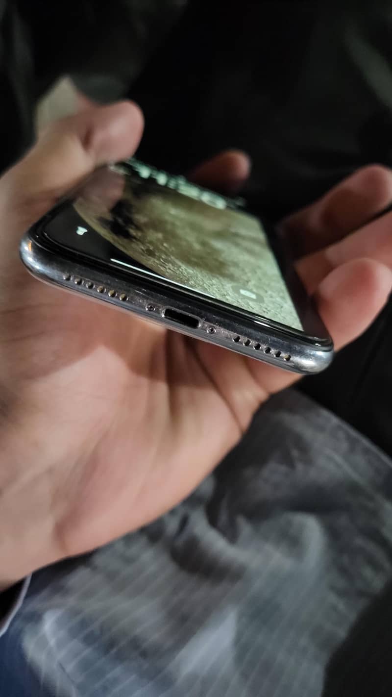 Apple iPhone X 2