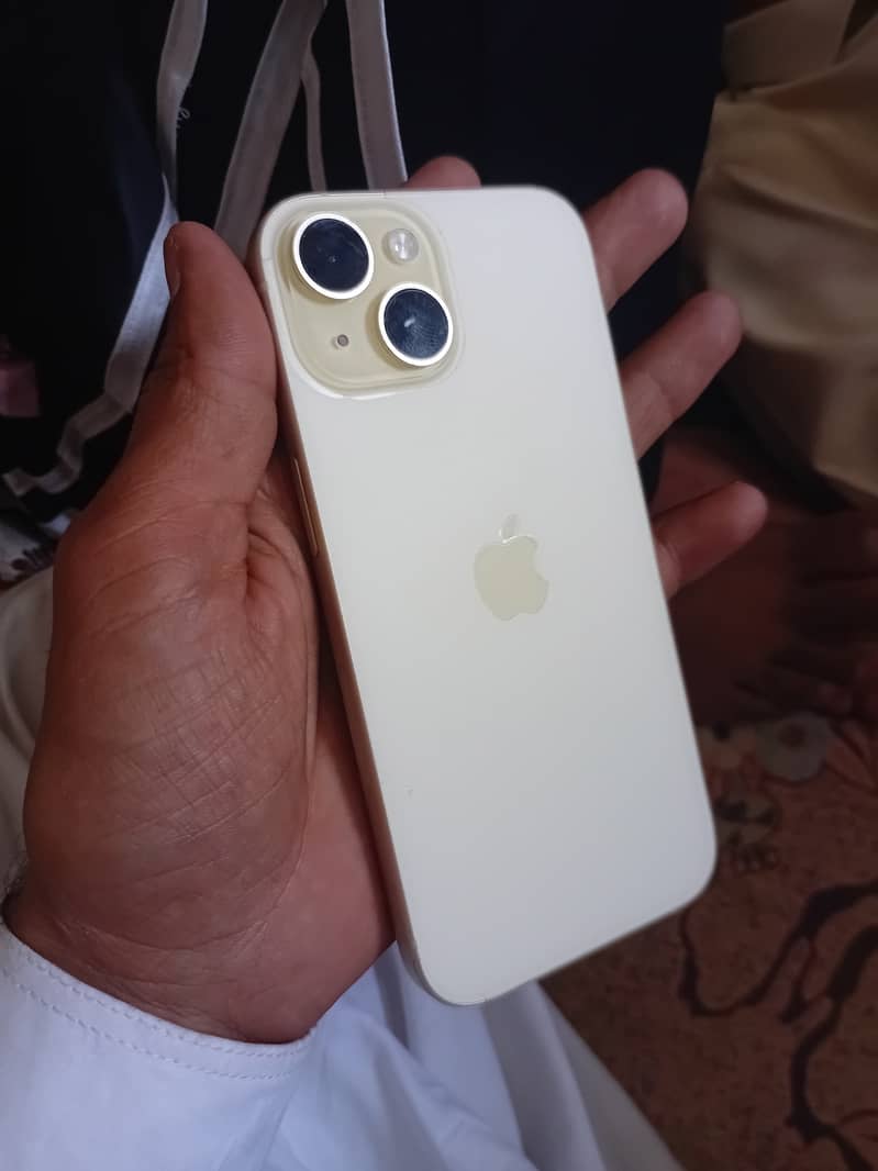 Apple iPhone 15 1