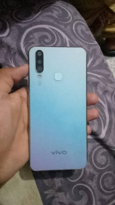 Vivo Y17