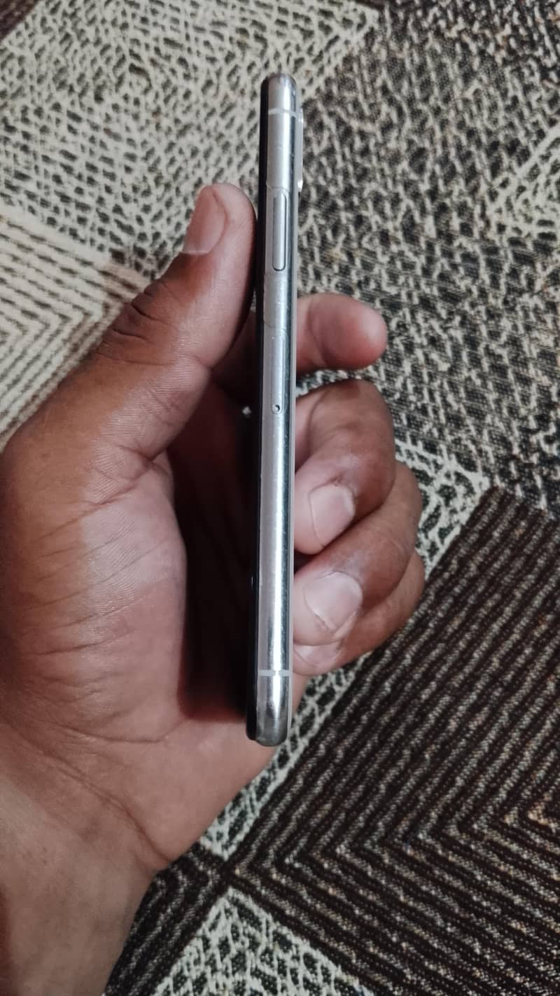 Apple iPhone X 1