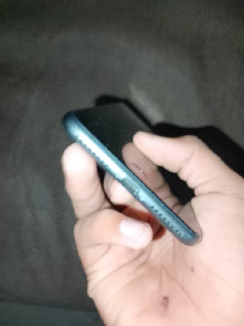 Apple iPhone 8 Plus 6