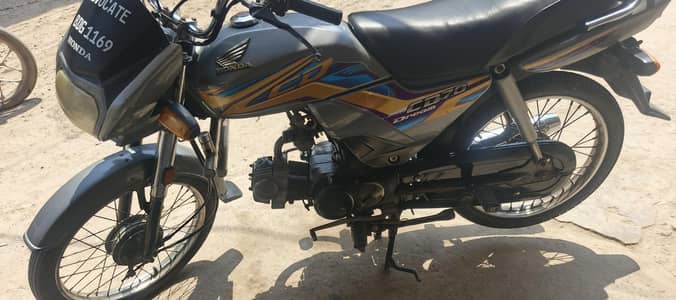 gadi total genuine ha koi maasla nai ha all ok model 2021 03186069084