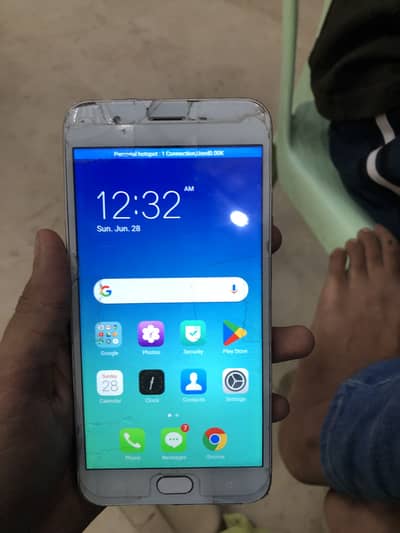 OPPO F1s