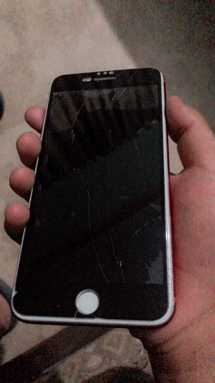 Apple iPhone 7 Plus 0