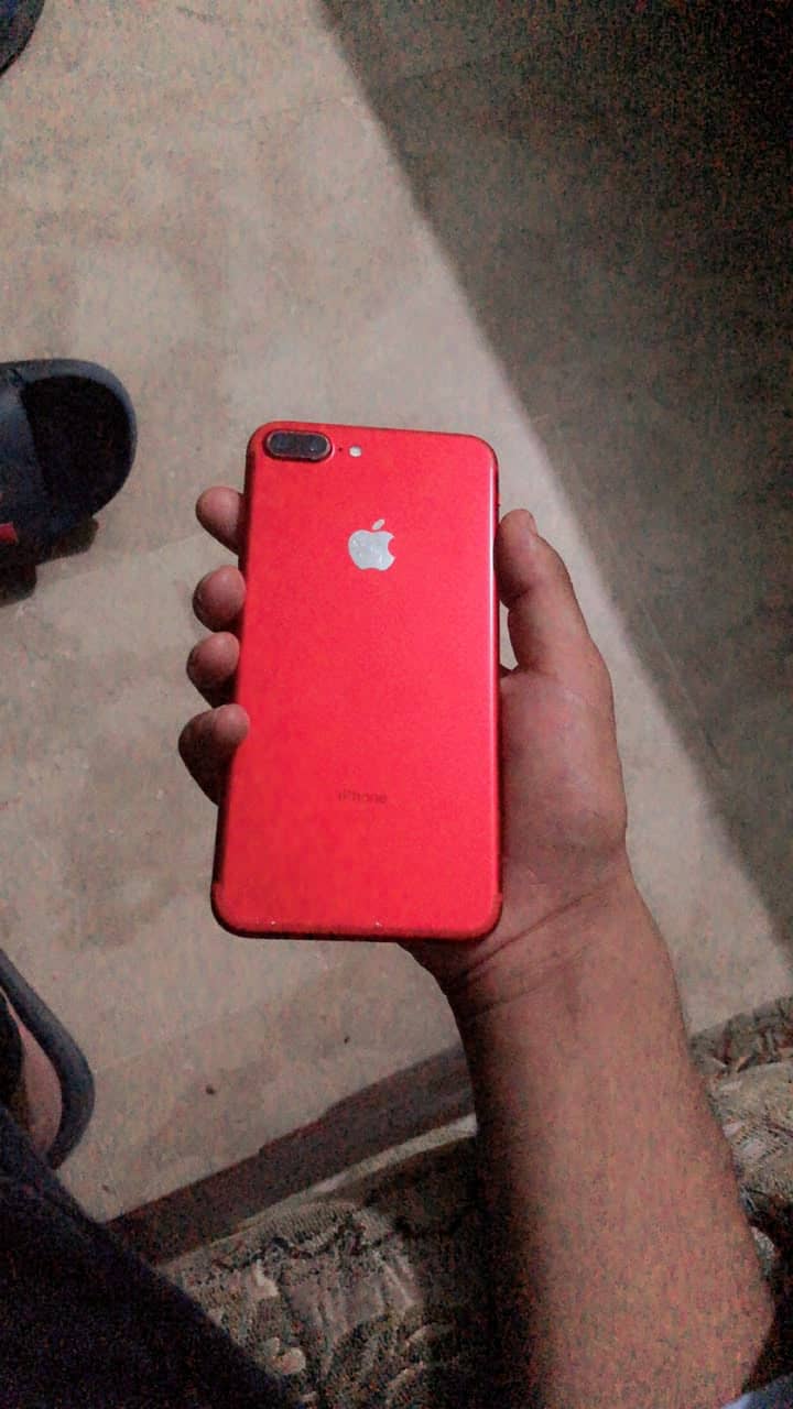 Apple iPhone 7 Plus 3