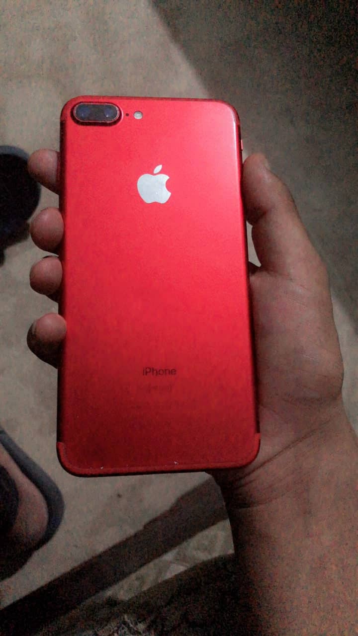 Apple iPhone 7 Plus 4