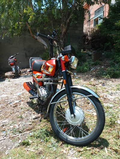 Honda 125 original Tanki tape + new condition