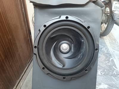 amplifier and speakers