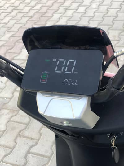 Road King Scooty  2024 model Pink Color