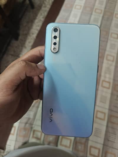 Vivo S1