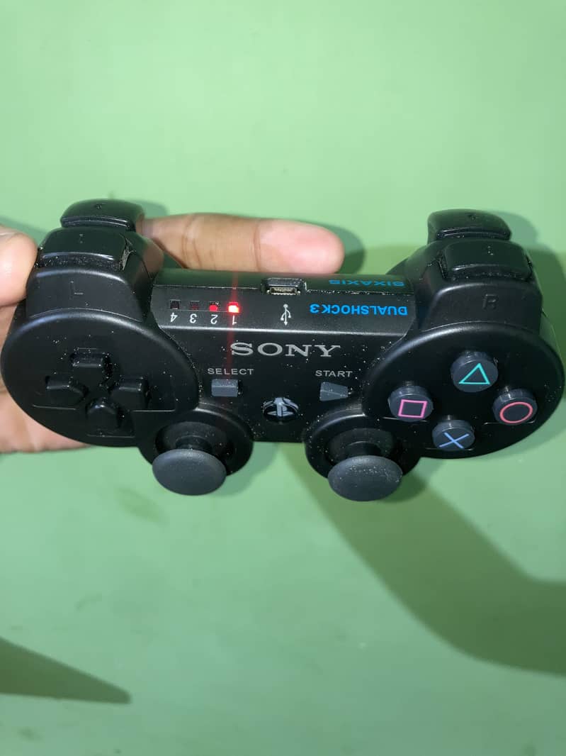 PS 3 with wireless Controller 2