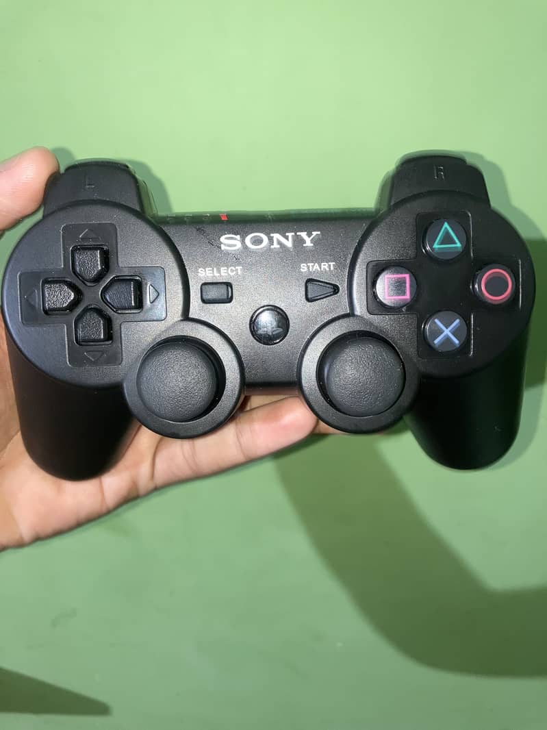 PS 3 with wireless Controller 4