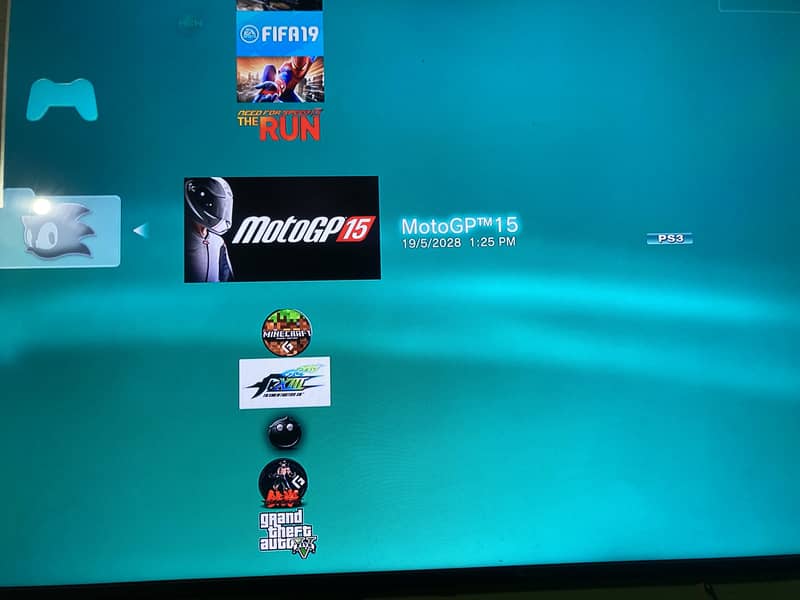 PS 3 with wireless Controller 13