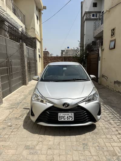 Toyota Vitz 2017 f 1.0