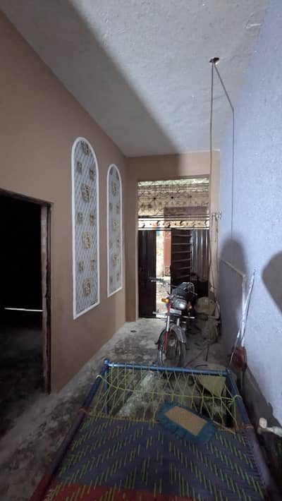 3 Marla semi furnished house for sale