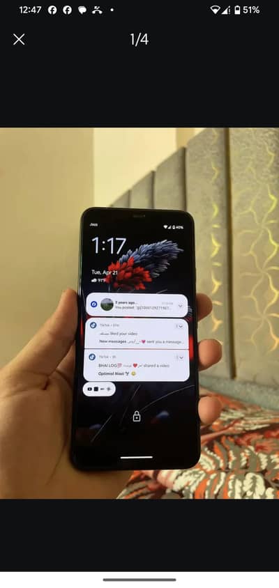 Google Pixel 4 XL, one hand use, selling urgently.