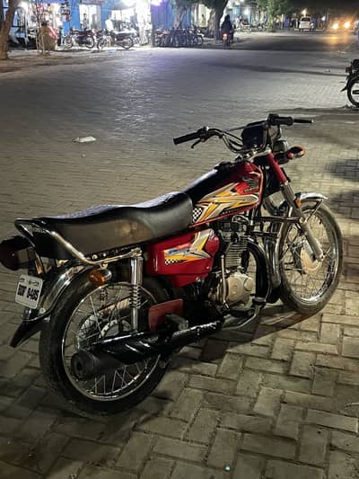 Honda 125 2025 Red!