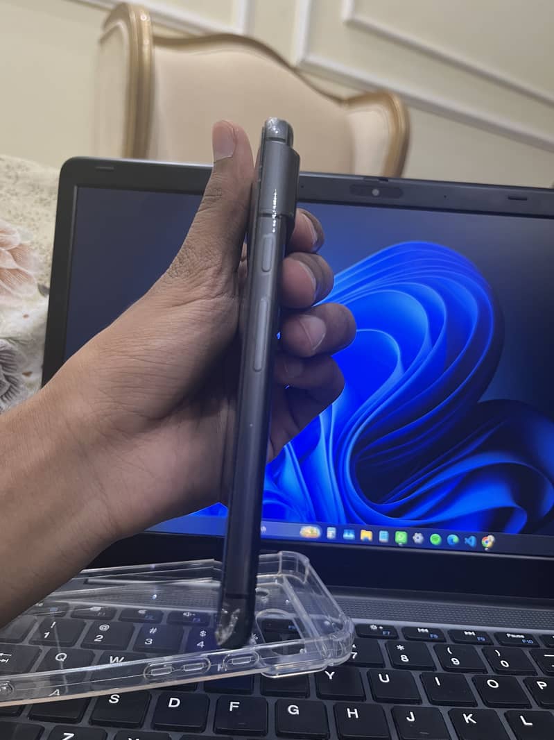 Google Pixel 8 2