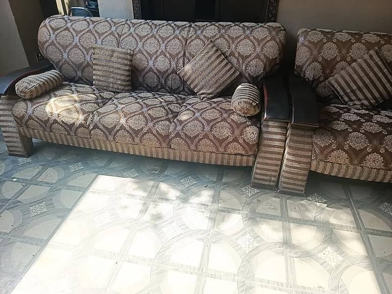 3,2,1 sofa set 0